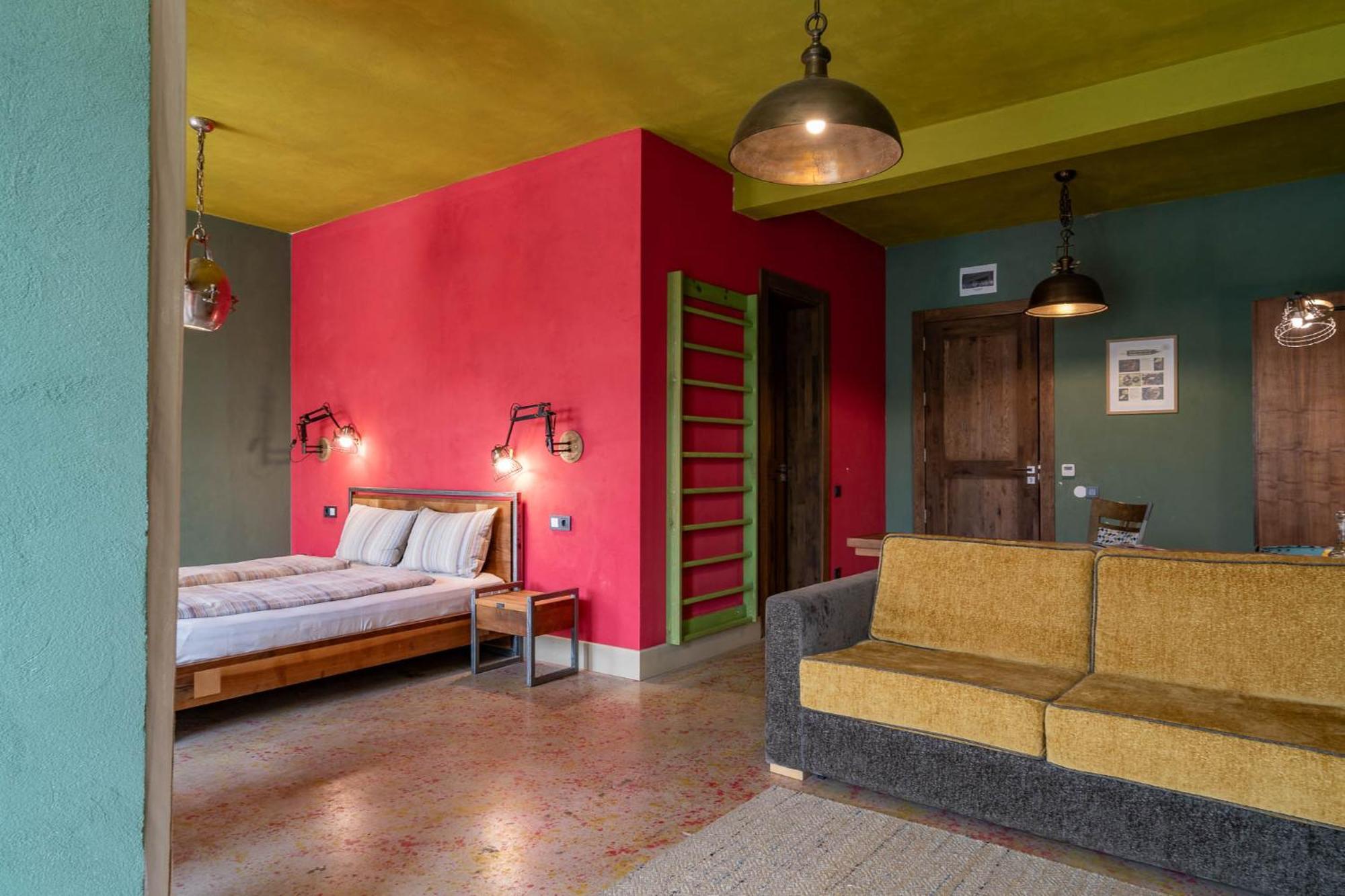 Hotel Casa Art Oreshak  Exterior photo
